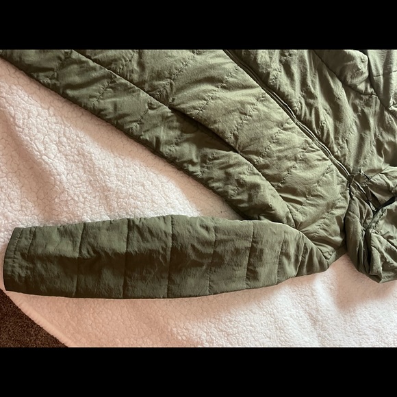 OLIVE GREEN WINTER PARKA - Picture 7 of 7
